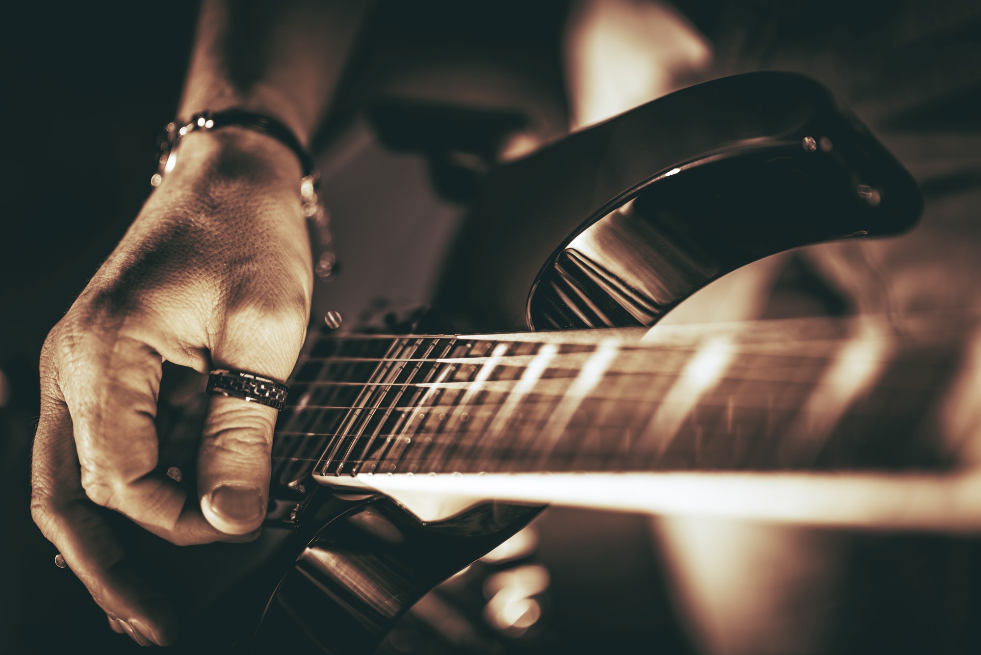 5 Preparations You Should Make Before Using Guitars